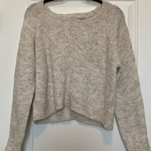 Kaisley Women's Cream Sweater